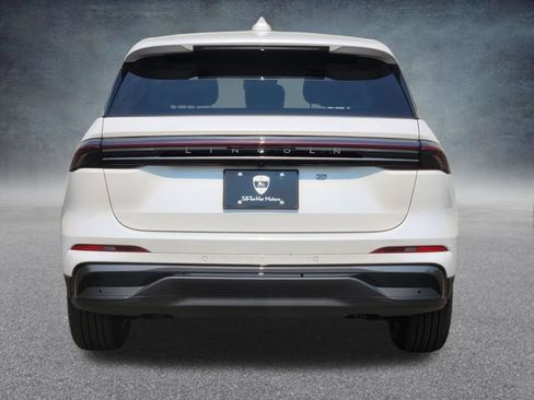 New 2026 Lincoln Nautilus Premier w/ Equipment Group 102A AWD/4WD image 6