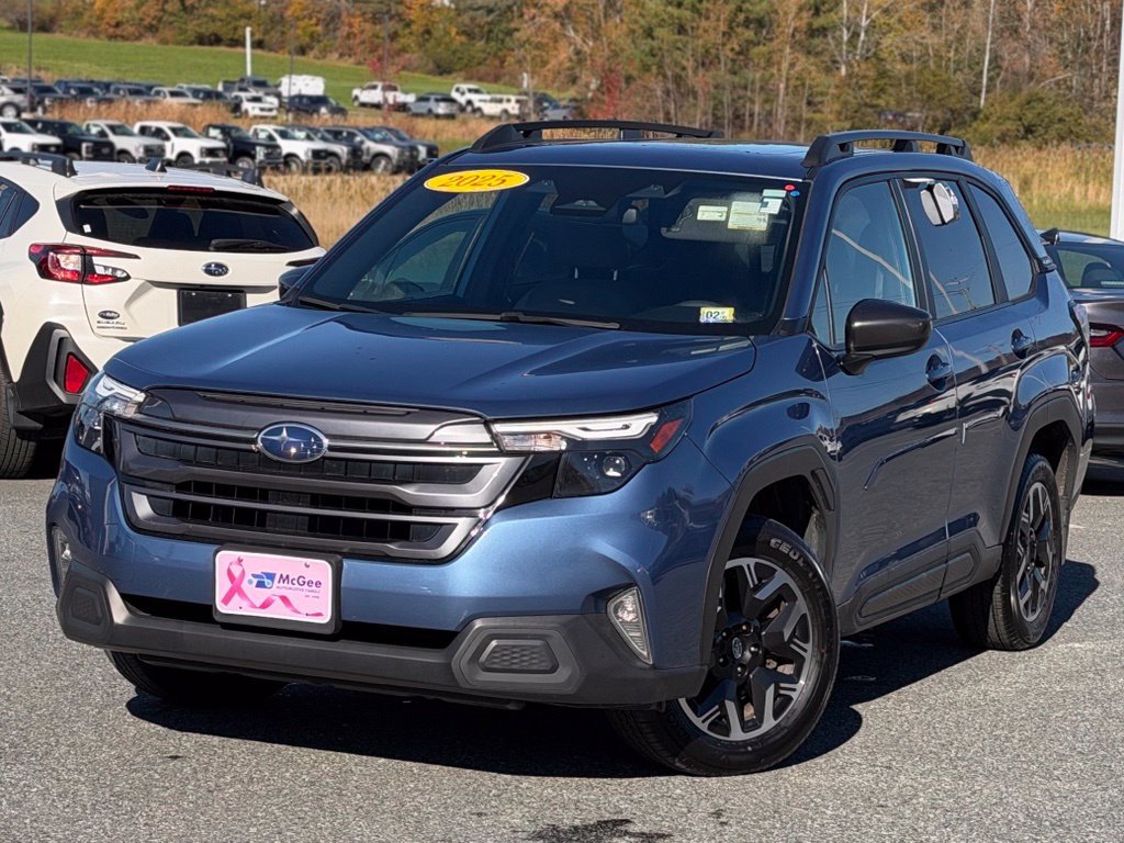 Used 2025 Subaru Forester Premium AWD/4WD image 1