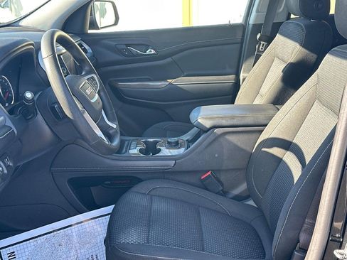 Used 2022 GMC Acadia SLE w/ Elevation Edition image 19