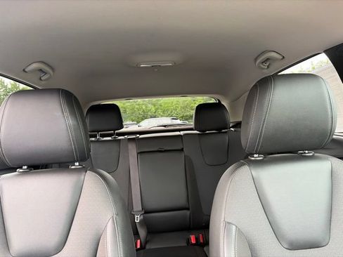 Used 2022 Buick Encore GX Select AWD/4WD image 42