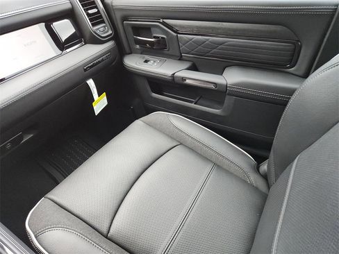 New 2026 RAM 2500 Limited image 16