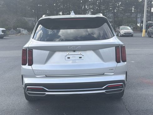 Used 2023 Kia Sorento SX Prestige image 4