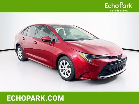 Used 2023 Toyota Corolla LE FWD image 1