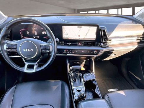 Used 2023 Kia Sportage EX image 7