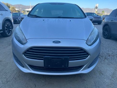Used 2014 Ford Fiesta SE FWD image 3