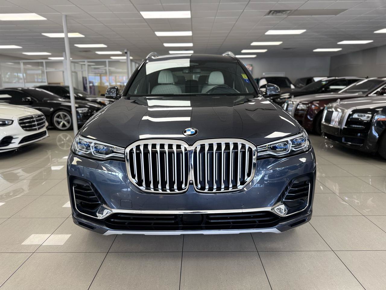 Used 2019 BMW X7 xDrive50i w/ Executive Package AWD/4WD image 4