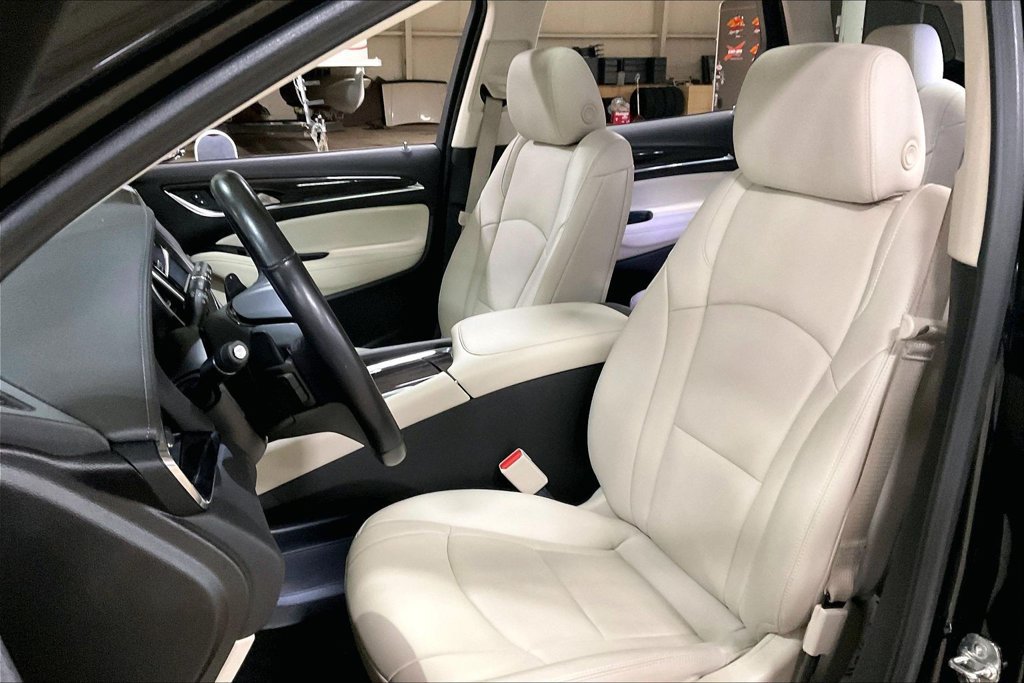 Used 2024 Buick Enclave Essence w/ Experience Buick Package AWD/4WD image 24