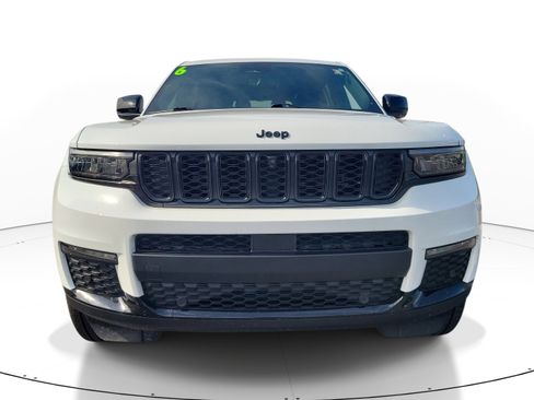 Used 2025 Jeep Grand Cherokee L Limited w/ Luxury Tech Group II RWD image 2
