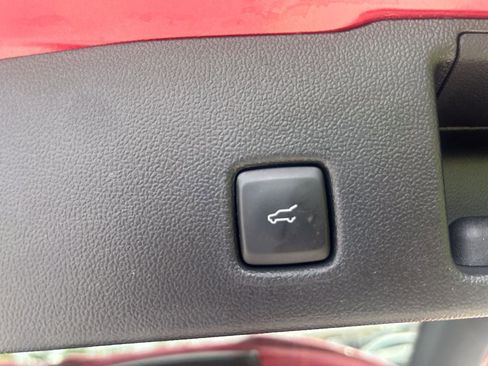 Certified 2025 Ford Escape ST-Line Elite w/ Premium Technology Package AWD/4WD image 17