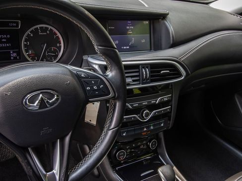 Used 2017 INFINITI QX30 w/ Cargo Package image 13