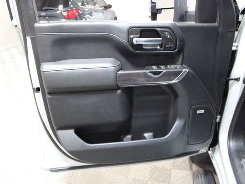 Used 2020 Chevrolet Silverado 2500 LTZ w/ LTZ Premium Package image 16