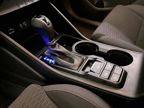 Used 2019 Hyundai Tucson SE image 16