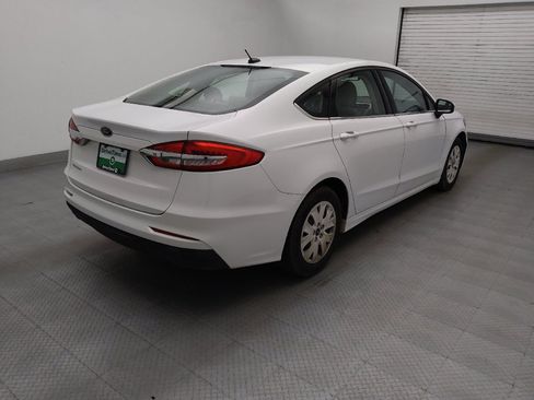 Used 2019 Ford Fusion S FWD image 9