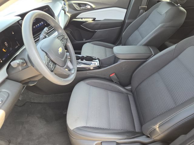 Used 2025 Chevrolet Trax LT FWD image 14