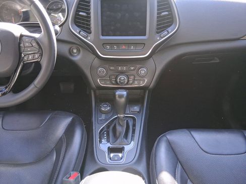 Used 2023 Jeep Cherokee Altitude Lux image 12