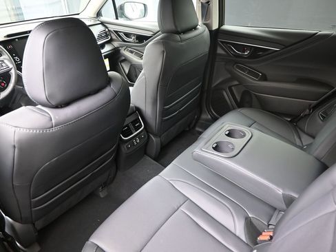 Certified 2025 Subaru Outback Limited image 18