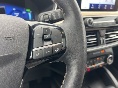 Certified 2021 Ford Escape Titanium w/ Titanium Premium Package image 12