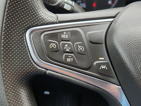 Used 2024 Chevrolet Malibu LT FWD image 17