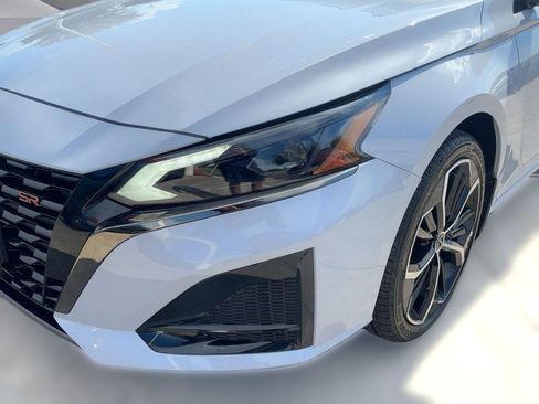 New 2025 Nissan Altima 2.5 SR w/ SR Premium Package image 11