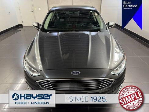 Certified 2017 Ford Fusion SE FWD image 2