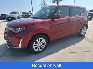 Used 2025 Kia Soul LX image 1