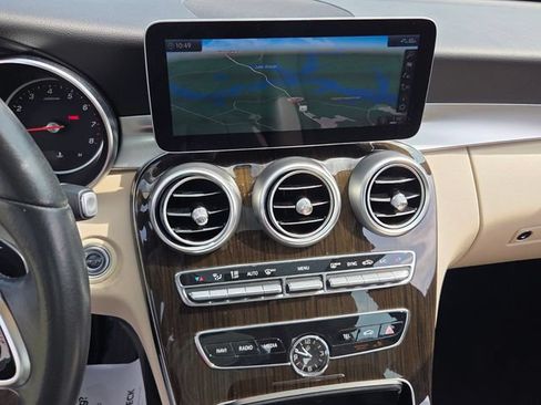 Used 2019 Mercedes-Benz C 300 Sedan image 17