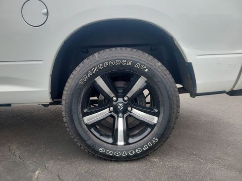 Used 2019 RAM 1500 Express w/ Express Value Package AWD/4WD image 15