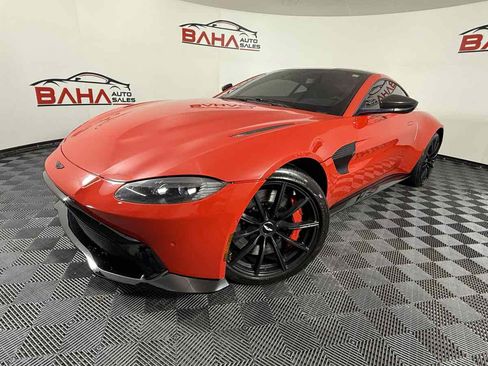 Used 2020 Aston Martin V8 Vantage Coupe image 3
