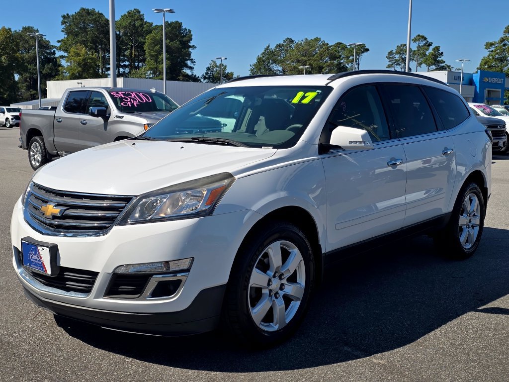 Used 2017 Chevrolet Traverse LT w/ Style and Technology Package FWD 360° Tour