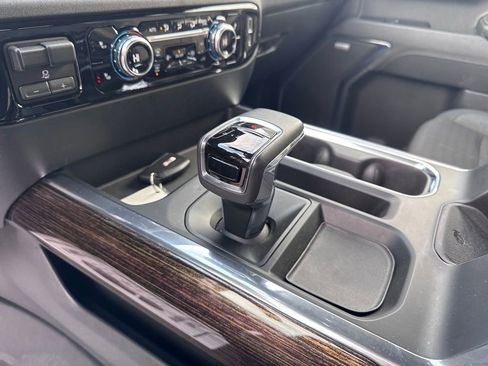 Used 2023 GMC Sierra 1500 Elevation w/ Preferred Package image 18