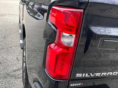 Used 2023 Chevrolet Silverado 1500 High Country w/ Z71 Off-Road Package AWD/4WD image 28