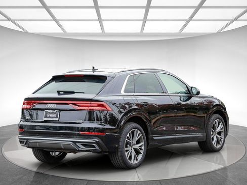 Used 2023 Audi Q8 Premium Plus w/ Premium Plus Package image 4
