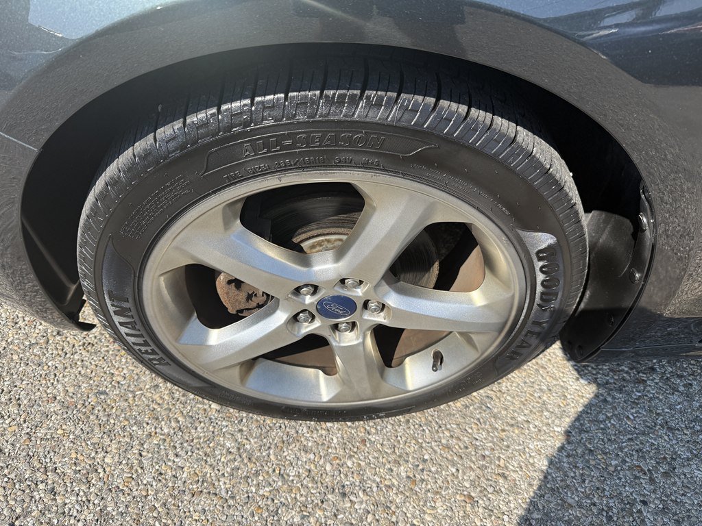 Used 2016 Ford Fusion SE FWD image 10