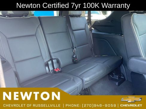Used 2025 Chevrolet Tahoe Premier AWD/4WD image 29