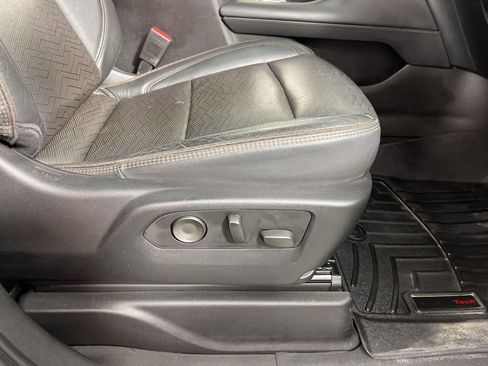 Used 2021 Chevrolet Tahoe High Country w/ Premium Package image 8