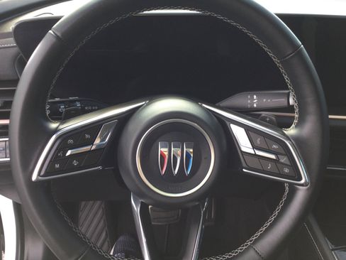 Used 2024 Buick Envision Sport Touring image 18