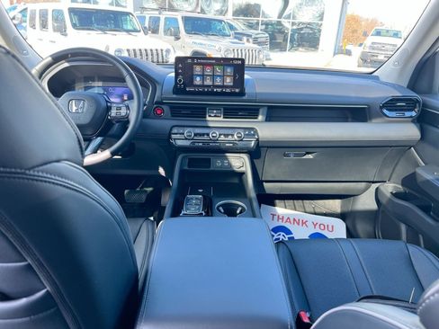 Used 2024 Honda Pilot Elite image 21