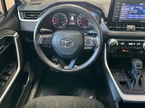 Used 2022 Toyota RAV4 XLE image 15