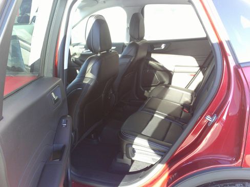 Used 2022 Ford Escape SEL image 19