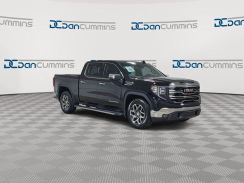 Used 2022 GMC Sierra 1500 SLT w/ SLT Premium Plus Package image 3