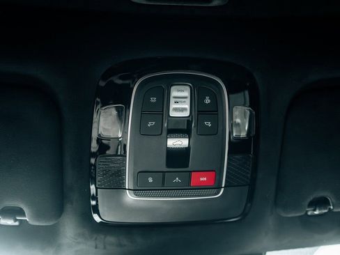 Used 2022 Hyundai Palisade Calligraphy image 30