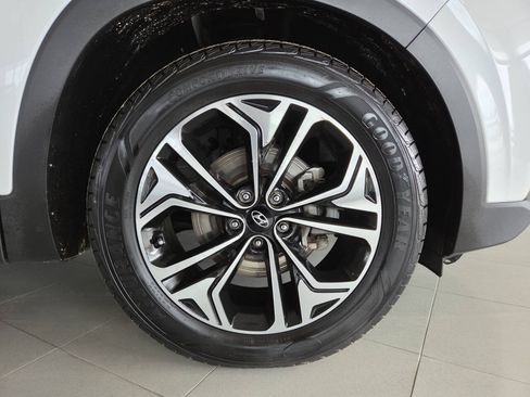 Used 2019 Hyundai Santa Fe AWD image 9