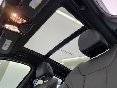 Used 2018 BMW X3 xDrive30i w/ M Sport Package image 14