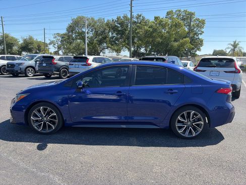 Used 2021 Toyota Corolla SE w/ SE Premium Package image 4