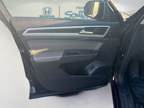 Used 2021 Volkswagen Atlas SE w/ Panoramic Sunroof Package image 20