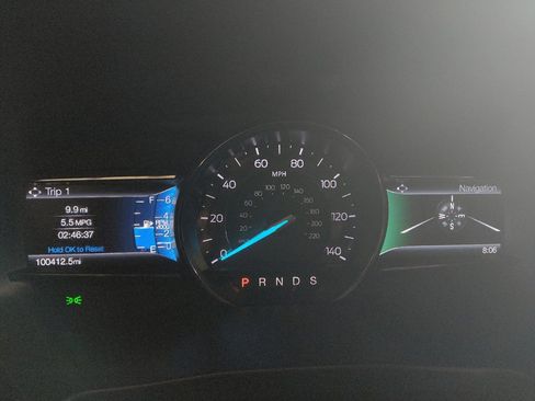 Used 2018 Ford Explorer XLT w/ Equipment Group 202A AWD/4WD image 23
