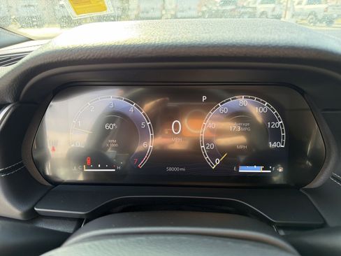 Used 2023 Jeep Grand Cherokee Altitude image 23