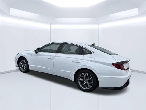 Used 2023 Hyundai Sonata SEL FWD image 3