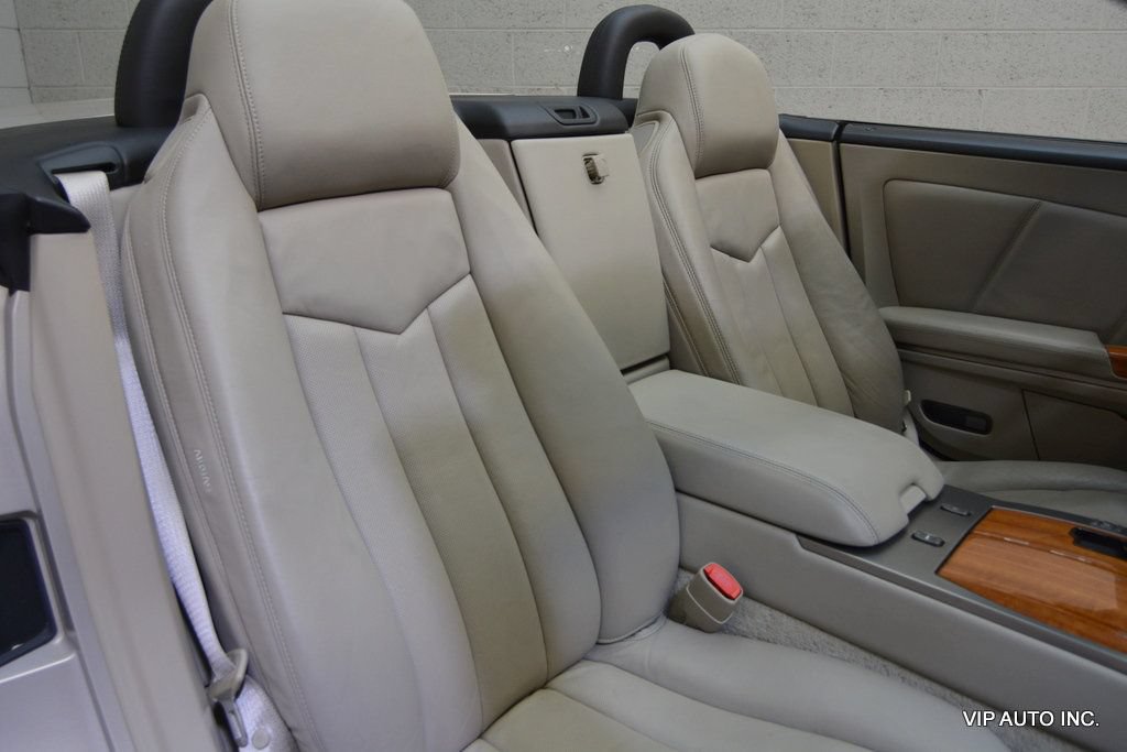 Used 2006 Cadillac XLR RWD image 34