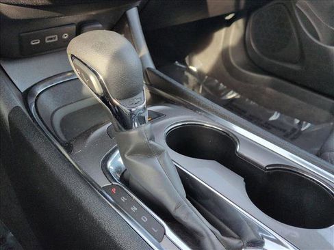 Used 2024 Chevrolet Malibu LT FWD image 12